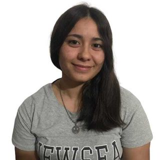 Luz Velez profile picture